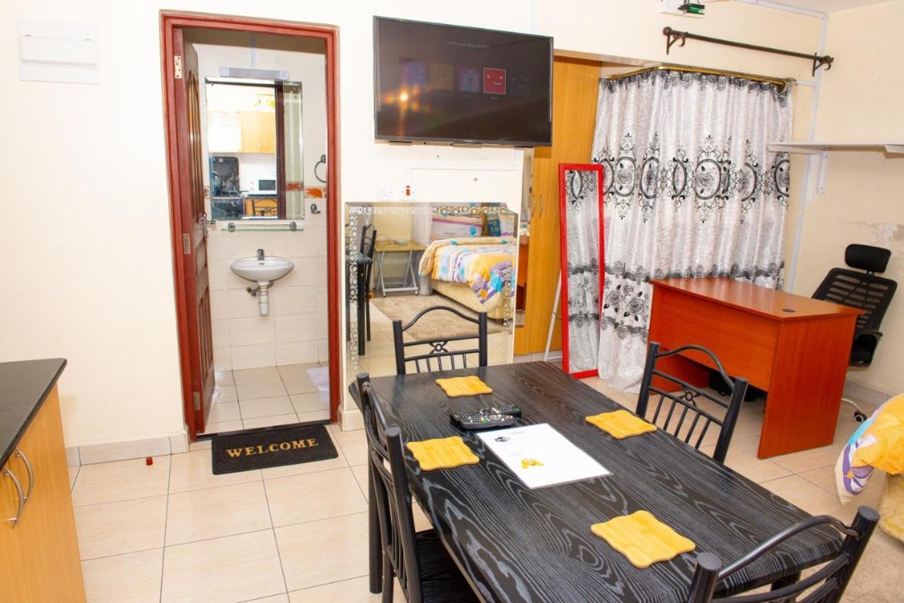 Mercy-Phillips Apartments Located At Eagle Tower Building Nairobi City Centre Eksteriør billede