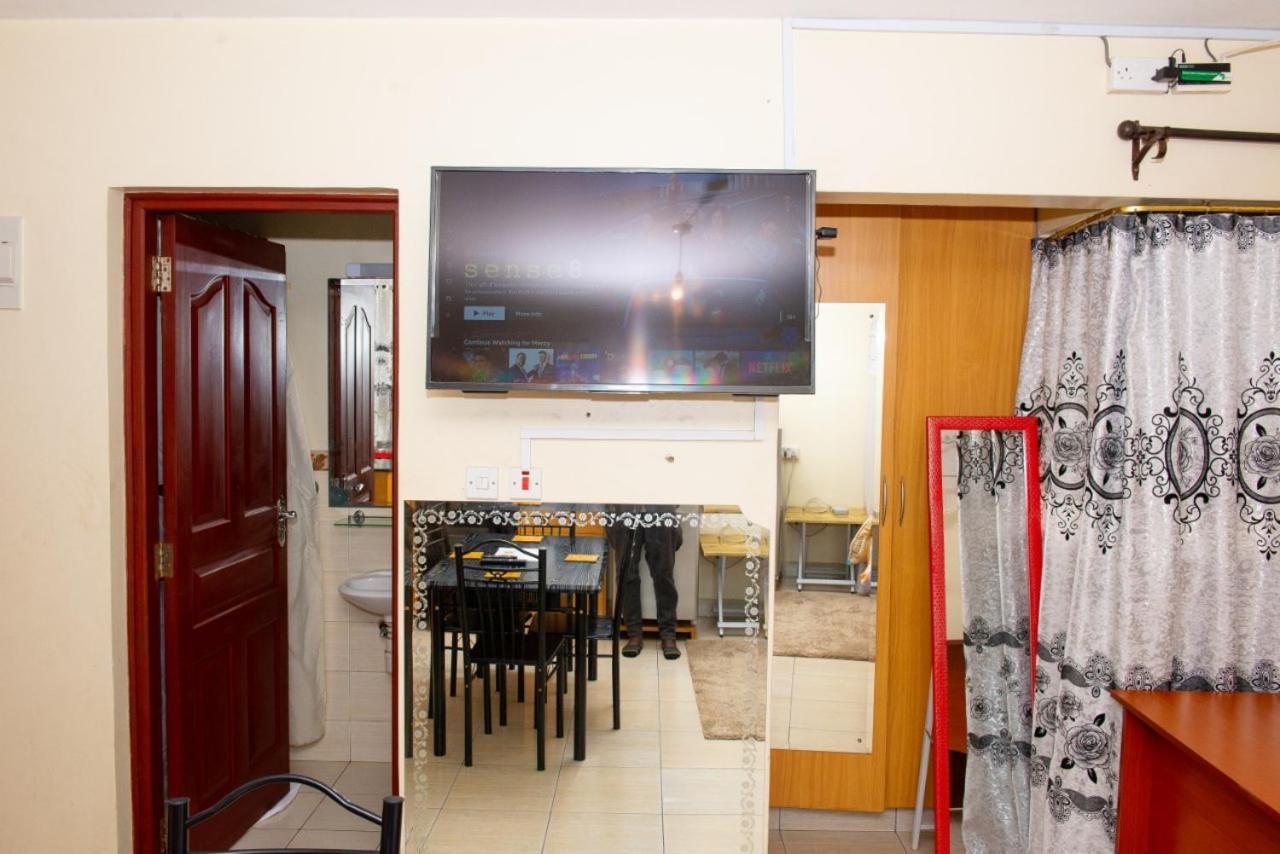Mercy-Phillips Apartments Located At Eagle Tower Building Nairobi City Centre Eksteriør billede