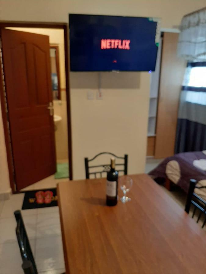 Mercy-Phillips Apartments Located At Eagle Tower Building Nairobi City Centre Eksteriør billede
