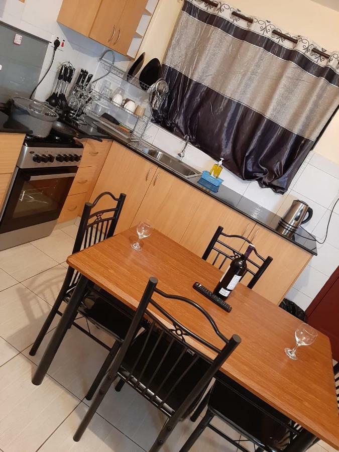 Mercy-Phillips Apartments Located At Eagle Tower Building Nairobi City Centre Eksteriør billede