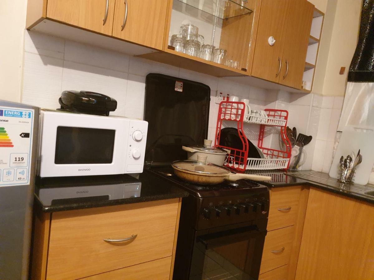 Mercy-Phillips Apartments Located At Eagle Tower Building Nairobi City Centre Eksteriør billede