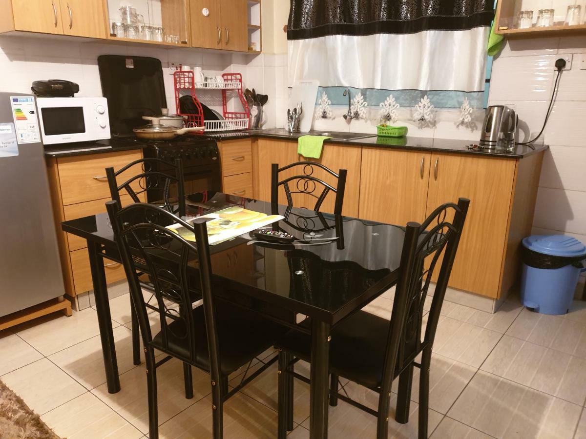 Mercy-Phillips Apartments Located At Eagle Tower Building Nairobi City Centre Eksteriør billede