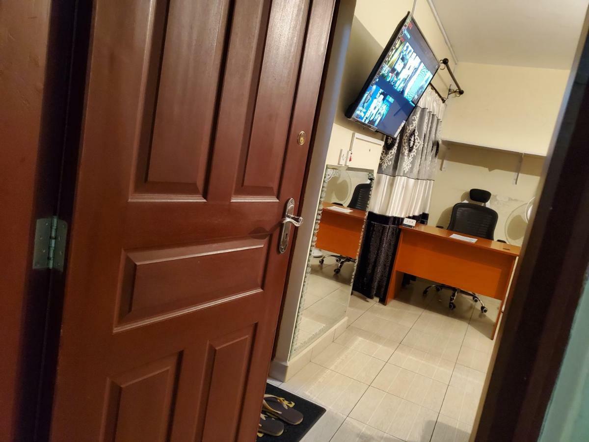 Mercy-Phillips Apartments Located At Eagle Tower Building Nairobi City Centre Eksteriør billede